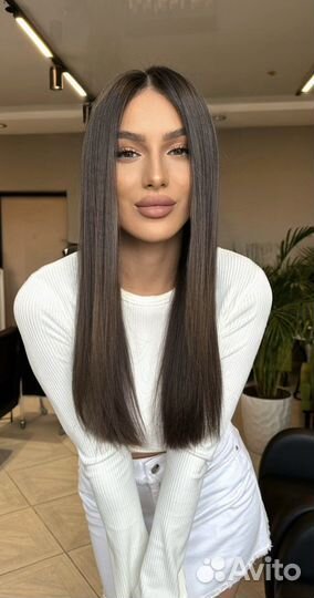 Модель на окрашивание волос