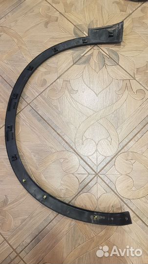 Накладка крыла передняя правая Nissan Qashqai 2010