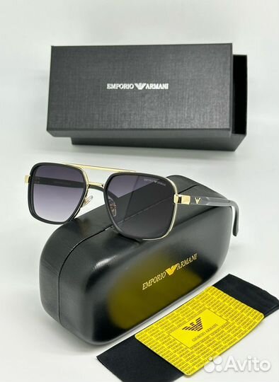 Солнцезащитные очки Armani Новинка
