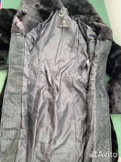 Шуба мутоновая с капюшоном 44-46 размер