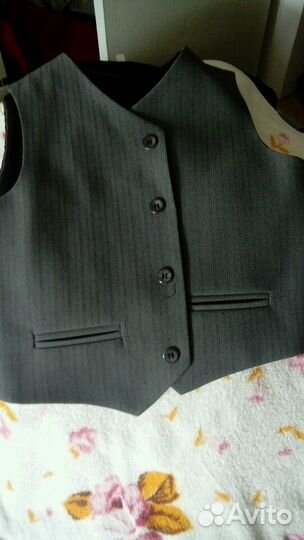 Костюм на мальчика 6-8 лет