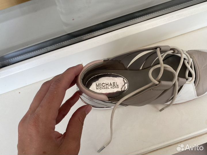 Кроссовки открытые Michael Kors