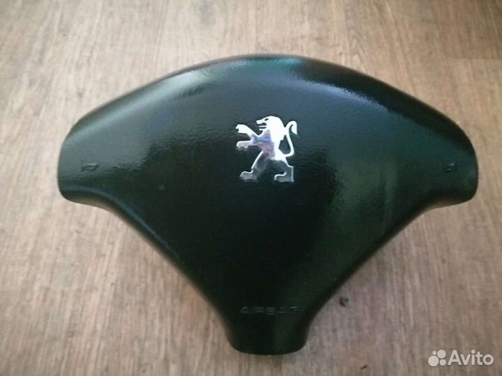 Подушка безопасности в руль Peugeot 307, 2003г