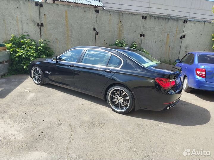 Кованные диски Work на BMW r20