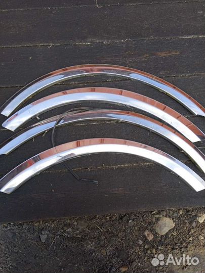 Молдинг крыла Geely MK Cross