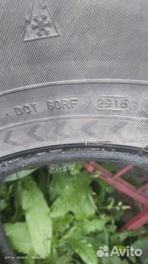 Nokian Tyres Hakkapeliitta 8 SUV 265/70 R16