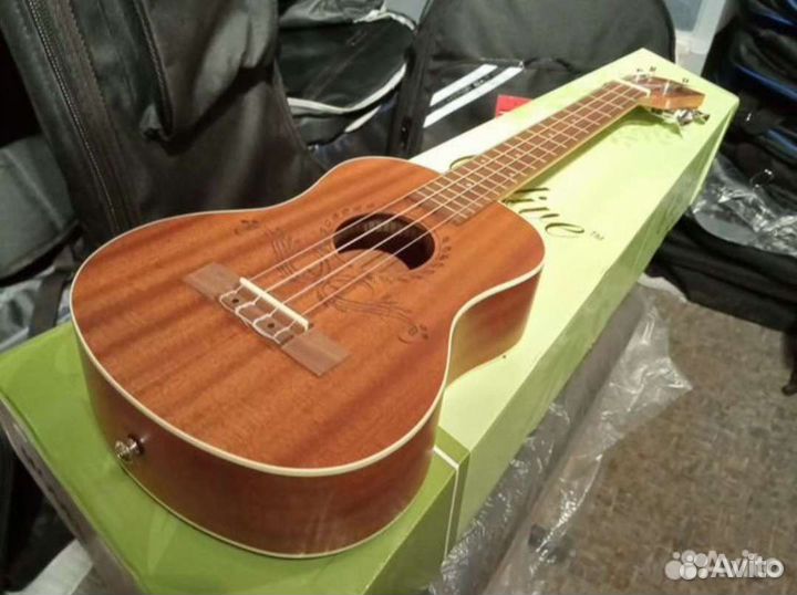 Укулеле Тенор Olive Красное Дерево