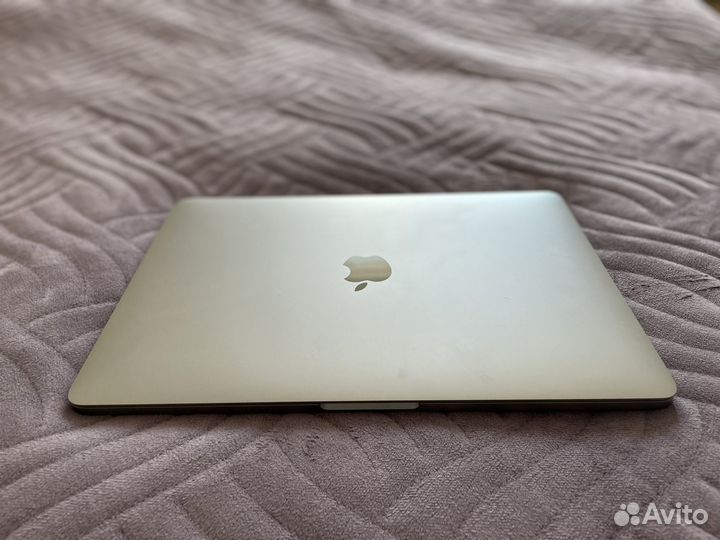 Apple Macbook Pro 13