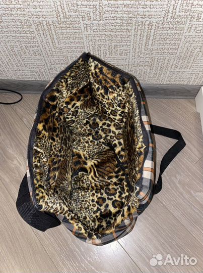 Переноска для кошек и собак