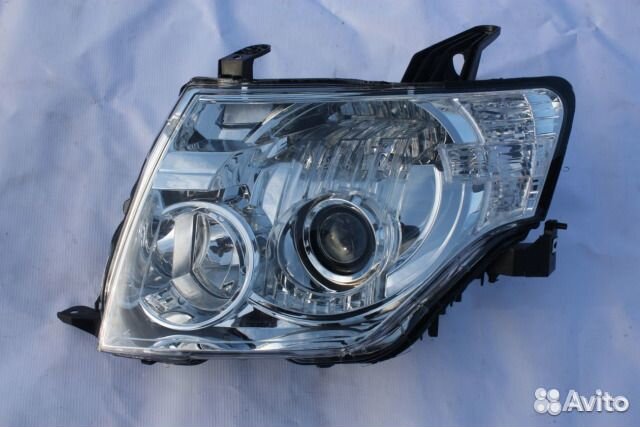 Фара для mitsubishi Pajero