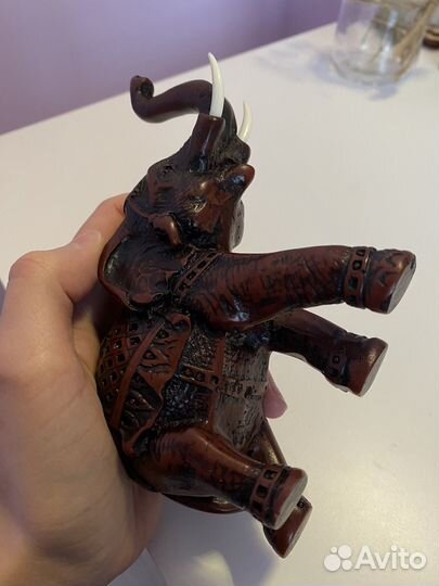Статуэтка слон