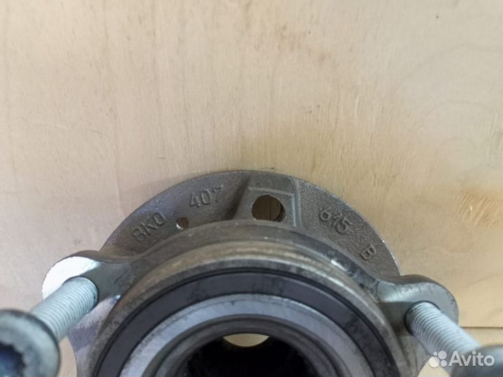 Ступица Audi A4 B8