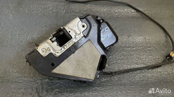 Замок двери задний правый Mercedes-Benz E-Класс