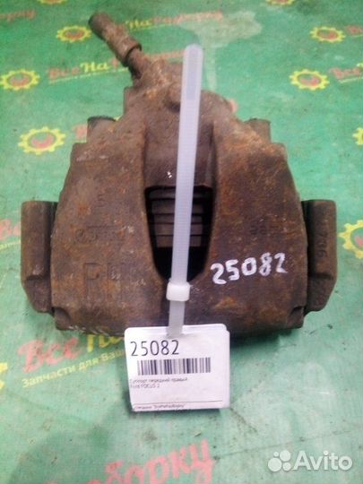 Суппорт передний правый Ford Focus 2