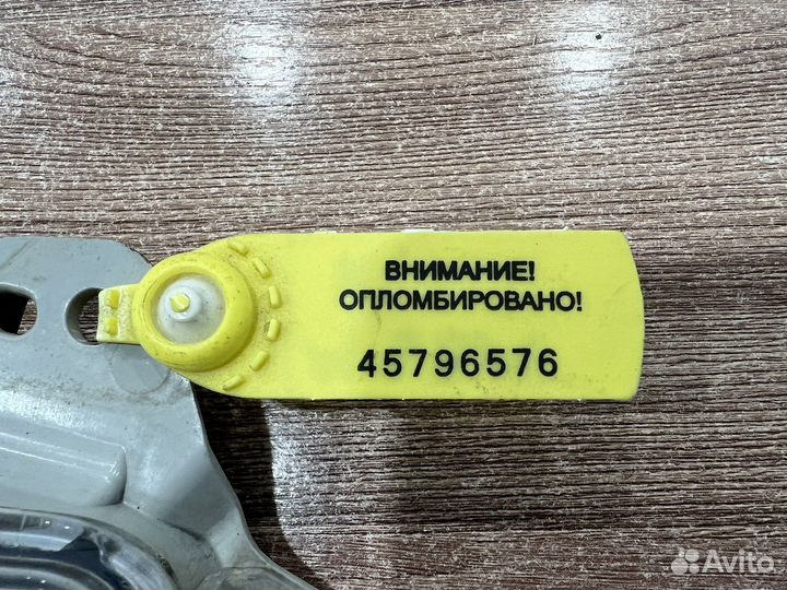 Повторитель поворота правый Mazda 3 BM 2013-2019