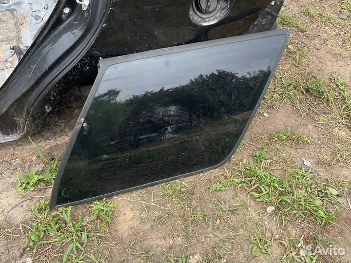 Стекло глухое правое chevrolet blazer s15