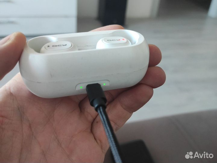 Беспроводные наушники qcy