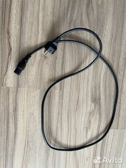 Кабель питания для компьютера