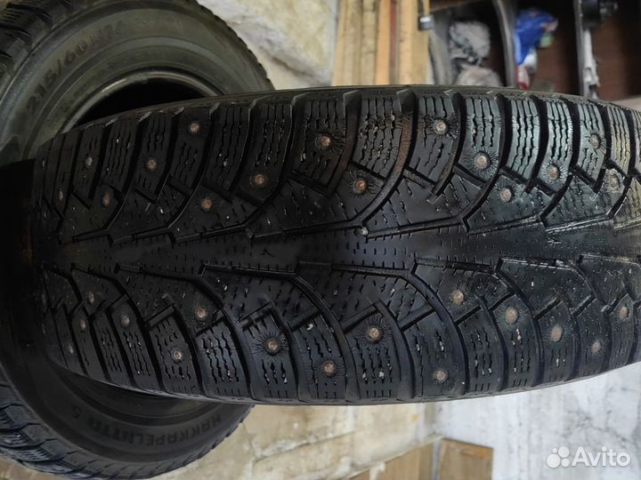 Nokian Tyres Hakkapeliitta 5 215/60 R16