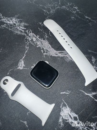 Часы apple Watch SE