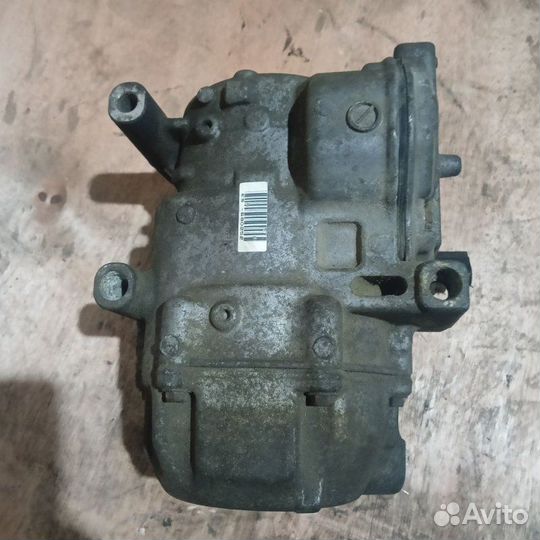 Компрессор кондиционера Toyota Prius ZVW30 2zrfxe
