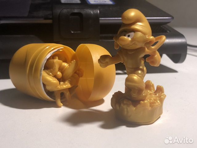 Киндер сюрприз смурфики 2022