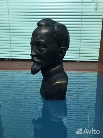 Бюст Дзержинского