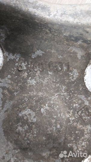 Кулак поворотный передний правый Bmw 525I E60