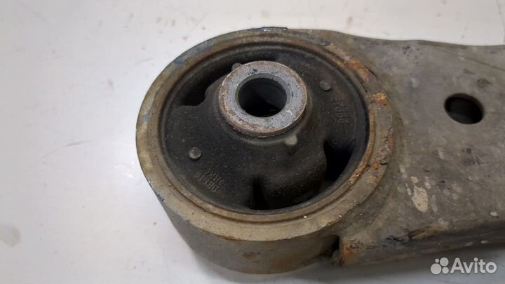 Рычаг подвески правый передний киа Sportage