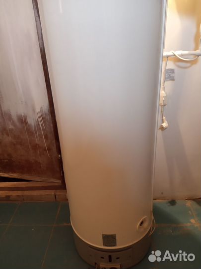 Газовый водонагреватель накопительный Аристон 200