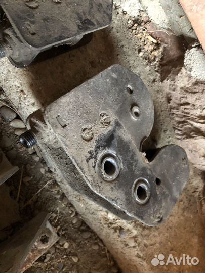 Замки кабины рено магнум