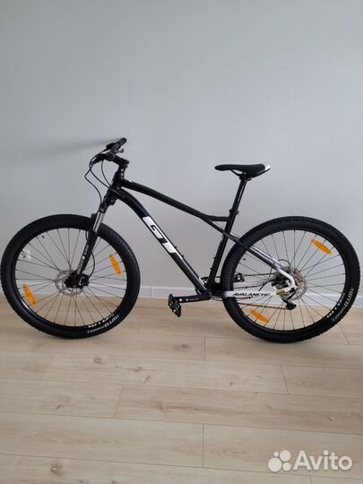 Велосипед gt avalanche comp 29
