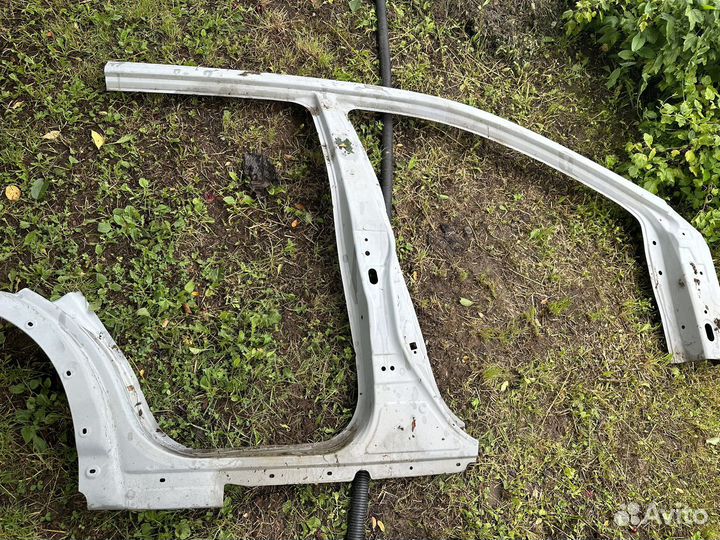 Боковина правая Ниссан Икстрейл Т32