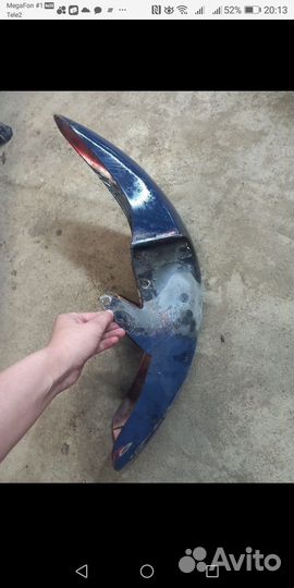 Крыло переднее с скобой от явы 640