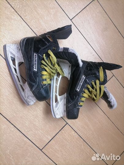 Хоккейные коньки bauer supreme 180, размер 1ee