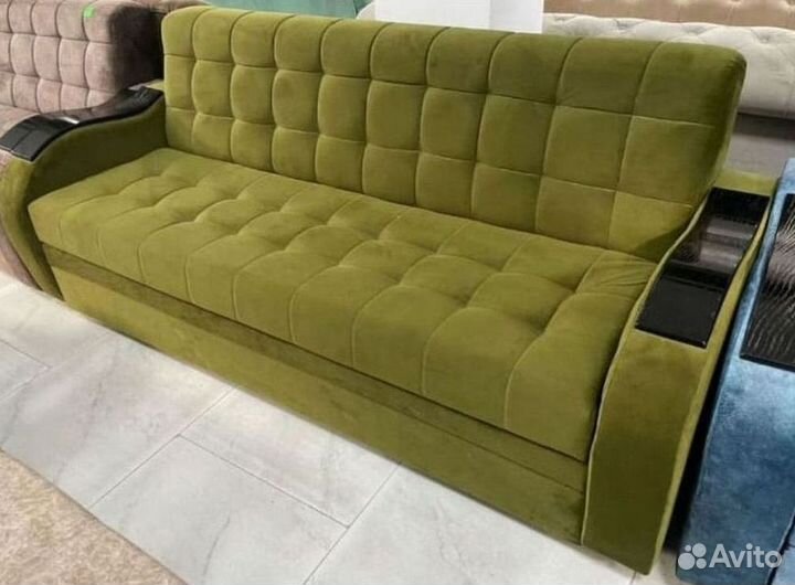 Прямой диван в наличии