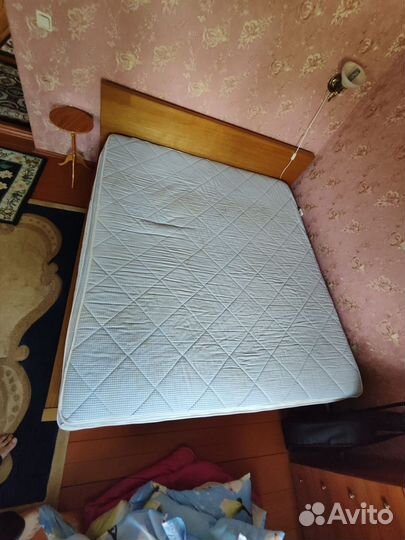 Кровать IKEA sultan mane 210*200 с матрасами