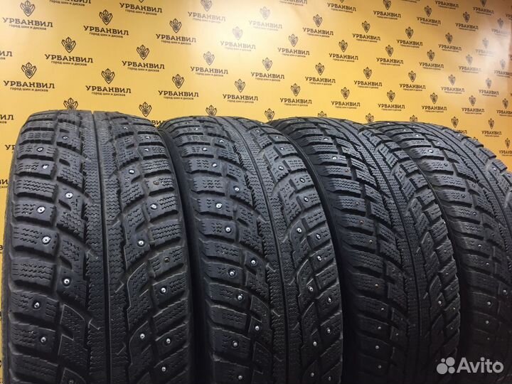 Kumho I'Zen RV Stud KC16 215/60 R17 100T