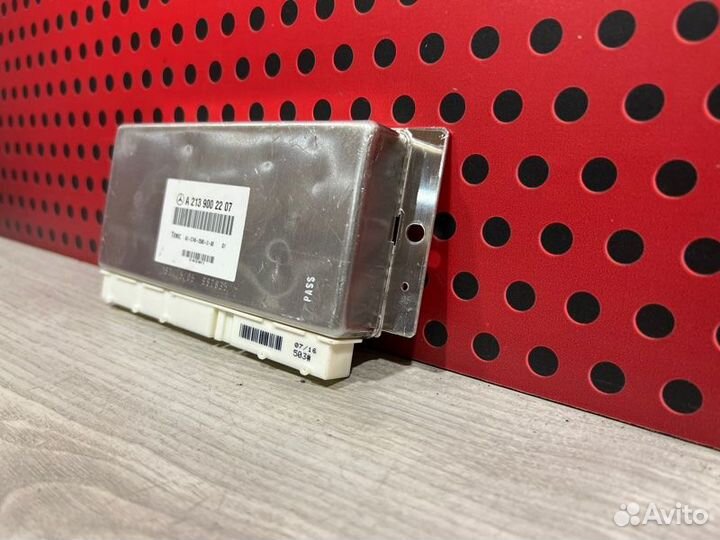 Блок управления пневмоподвеской Mercedes-Benz