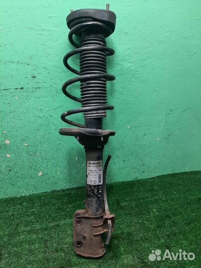 Стойка амортизатора задняя левая Subaru Forester