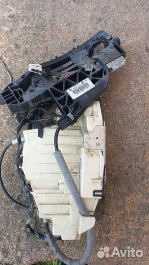 Замок с присоской на мерседес w221