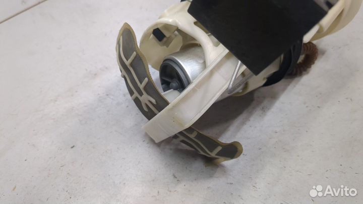 Насос топливный электрический BMW 3 E46, 2004