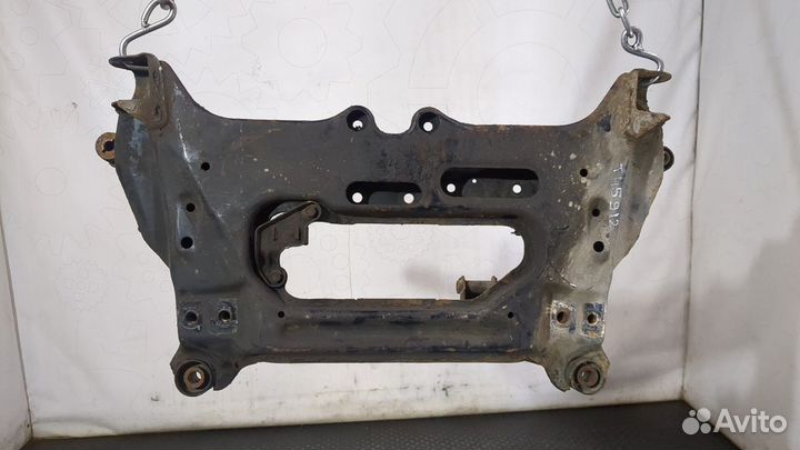 Балка подвески передняя Nissan X-Trail (T30)