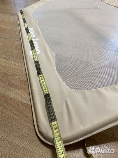 Защитный бортик для кровати