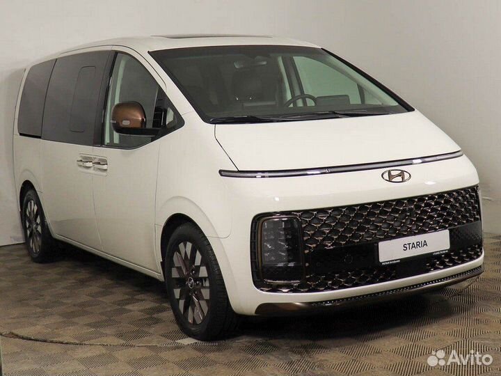 Hyundai Staria 2.2 AT, 2024