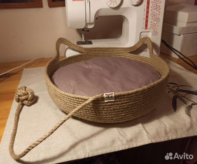 Лежанка для кошек из джута