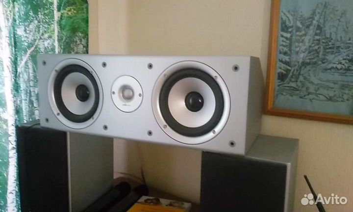 Центральная колонка Polk Audio CS2