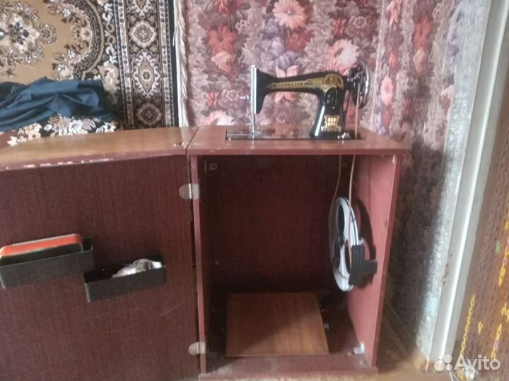Швейная машина