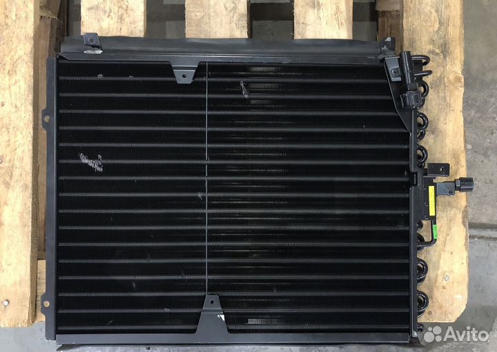 Радиатор кондиционера mercedes e w124 84-92 2.0-3