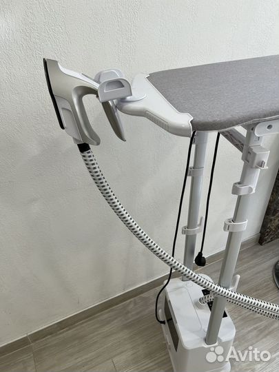 Отпариватель для одежды вертикальный